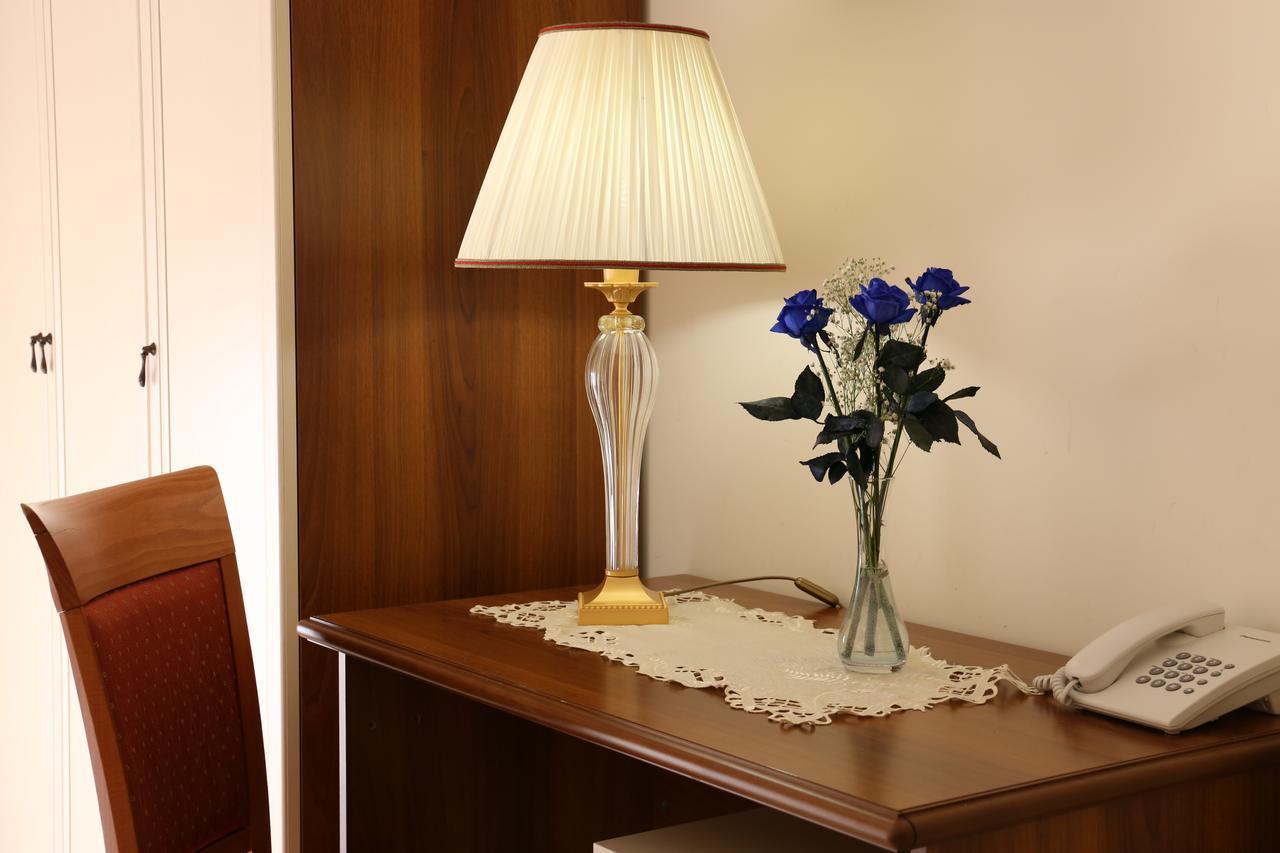 Elia Hotel 4*